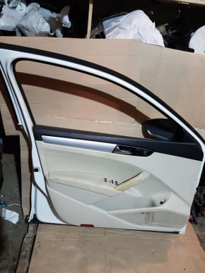Дверь в сборе перед лев Volkswagen Passat B7 2.5 USA CBTA 2011 561831055A