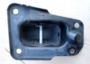 Кронштейн крепления левого продольного рычага Volkswagen Passat B7 2.5 USA CBTA 2011-2014 1K0505129L 1K0505129J