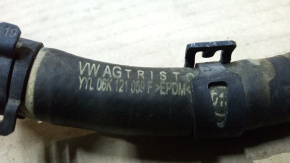 Патрубок системы охлаждения Volkswagen Passat B7 1.8 USA CPRA 2011-2015 06K121059F