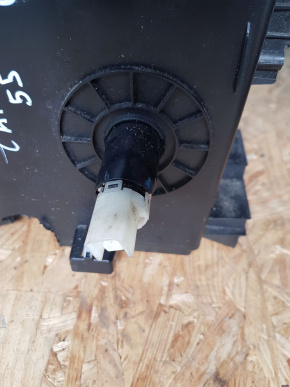 Консоль центральная с подлокотником Toyota Camry V55 2AR-FE 2015-2017 5892006021A2 5892006011A1 5892006021C4 5892006021B1