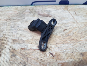 Датчик положения коленвала Ford Focus MK3 2011 6M8G6C315