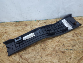 Накладка порога заднего правого FORD FLEX 2009-2019 8A8Z7413228AA