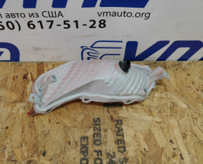 Поворотник правый дефект Toyota Camry V55 2AR-FE 2015-2017 8151006050