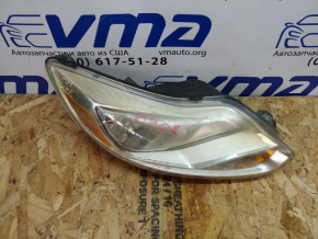 Фара передняя правая дорестайлинг светлая дефект крепления Ford Focus MK3 2011-2014 BM5113W029E BM5Z13008F