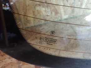 Стекло заднее BMW 3 series E90 2004-2011 51317138639