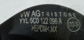 Патрубок системы охлаждения Volkswagen Passat B7 1.8 USA CPRA 2011-2015 5C0122096A