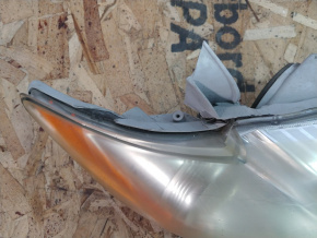 Фара правая галоген дефекты Toyota Camry 40 2006-2011 8111006202