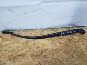 Поводок дворника правый Toyota Camry V55 2AR-FE 2015-2017 8521106110 00-00008158