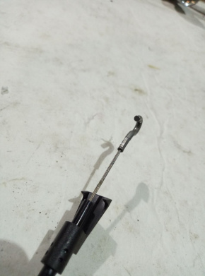 Трос замка двери передней левой/правой Volkswagen Passat B7 2.5 USA CBTA 2011-2014 561837085D