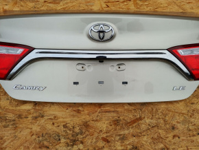Эмблема LE крышки багажника Toyota Camry V55 2AR-FE 2015-2017 7544306200 00-00008428