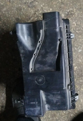 Корпус воздушного фильтра DODGE CALIBER 2006 5183089AA