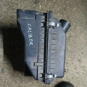 Корпус воздушного фильтра DODGE CALIBER 2006 5183089AA