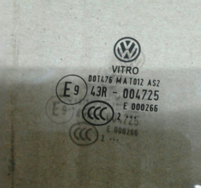 Стекло двери зад прав Volkswagen Passat B7 2.5 1.8 USA 2011-2015 561845026A