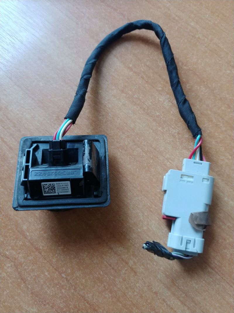 Камера заднего вида Chevrolet Malibu 16- 23334180