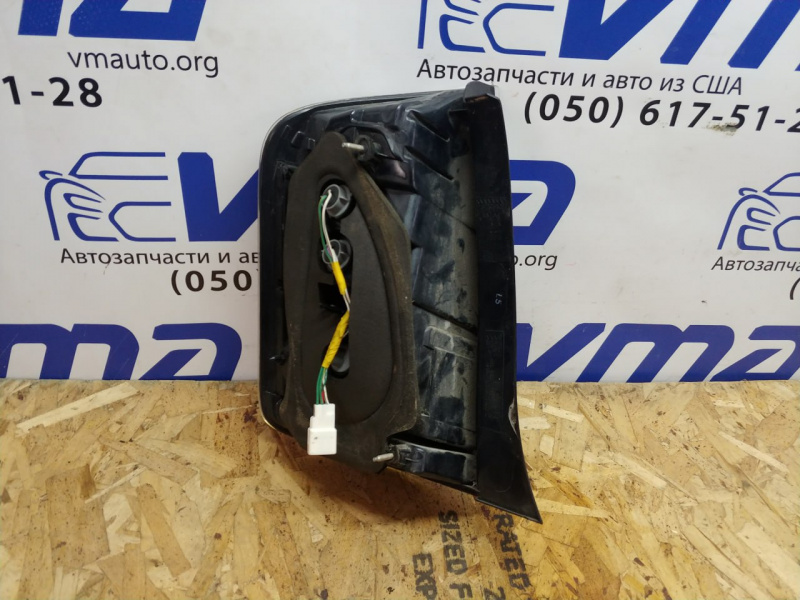 Фонарь правый Toyota PRIUS 20 2004-2005 8155147071