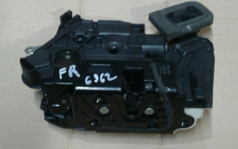 Замок двери перед прав Volkswagen Passat B7 2.5 1.8 USA 2011-2015 5K1837016J