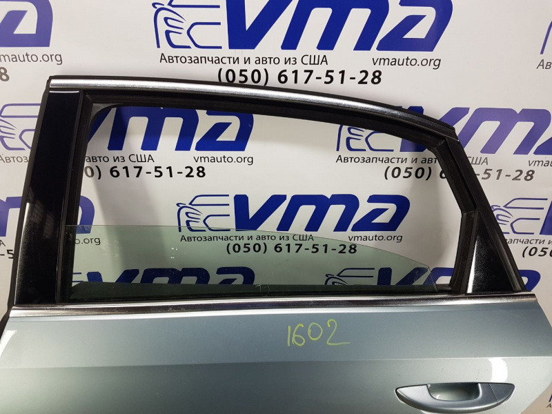 Дверь голая зад лев Volkswagen Passat B7 2.5 USA CBTA 2011 561833055C