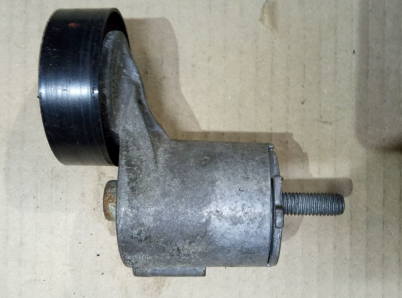 Натяжитель с винтом, для генератора Volkswagen Passat B7 2.5 USA CBTA 2011-2014 07K903315T