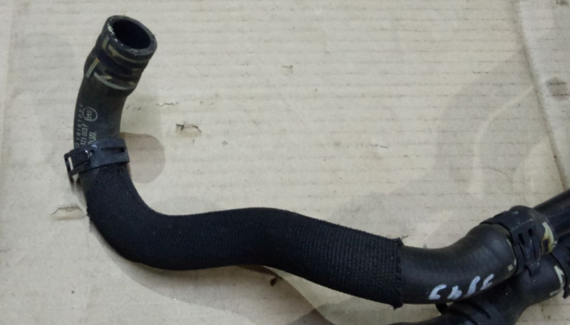 Патрубок системы охлаждения Volkswagen Passat B7 1.8 USA CPRA 2011-2015 5C0121063F