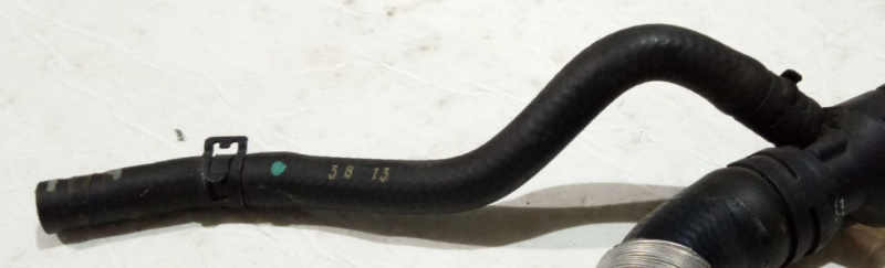 Патрубок системы охлаждения Volkswagen Passat B7 1.8 USA CPRA 2011-2015 5C0122157G