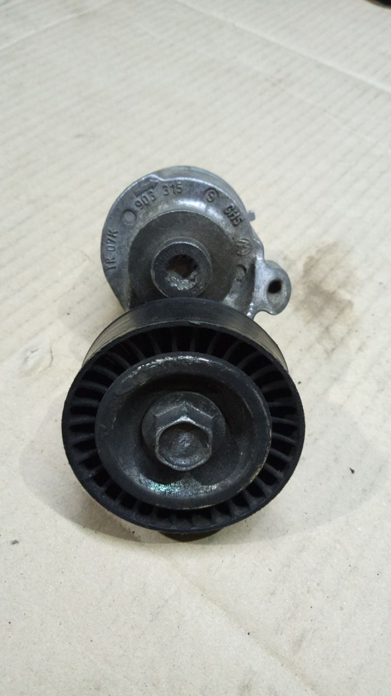 Ролик натяжной Volkswagen Passat B7 2.5 USA CBTA 2011-2014 07K903315S