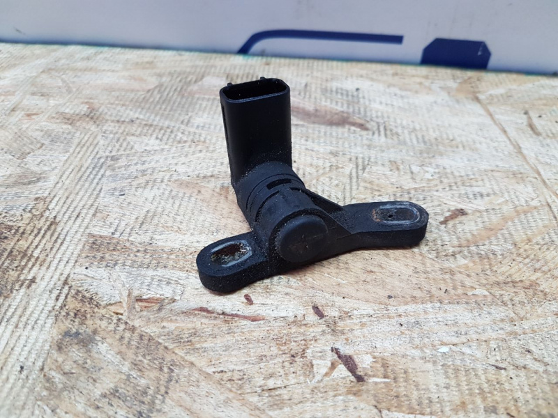 Датчик положения коленвала Ford Focus MK3 2011 6M8G6C315