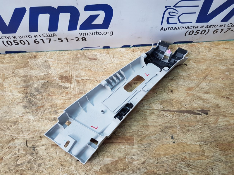 Накладка центральной стойки верхняя ремень левая SUBARU FORESTER SJ 2014-2018 94012SG030LO