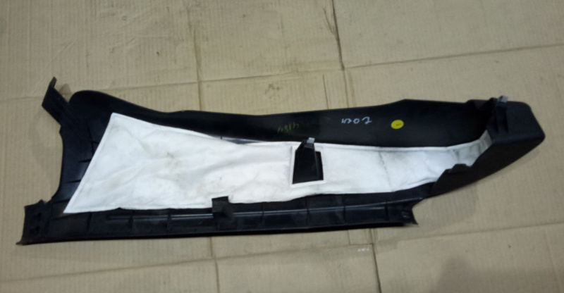 Накладка порога перед прав Volkswagen Passat B7 2.5 1.8 USA 2011-2015