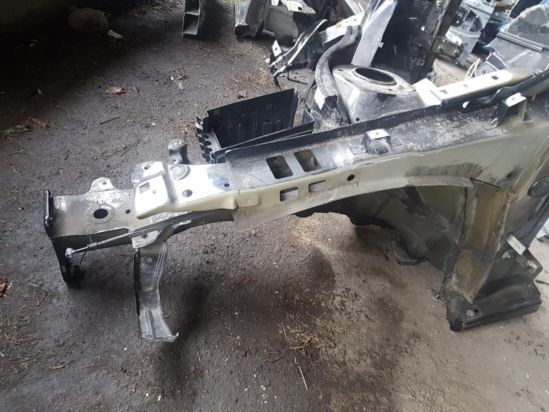 Четверть передняя левая Volkswagen Jetta VI 2.0 162 CBPA 2011-2018 5C0803091 5C6810135 5C6805115 5C6802123 5C0809119