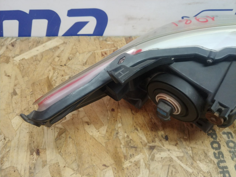 Фара передняя левая LE/XLE галоген дефект креплений Toyota Camry V55 2AR-FE 2015-2017 8115006860 8115006D90