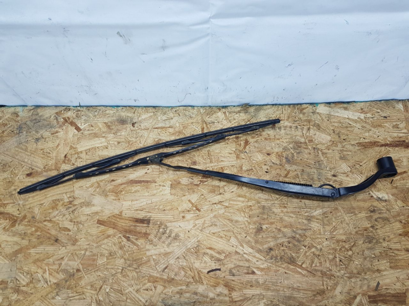 Поводок дворника левый DODGE DART 2013-2016 68156265AB 68156265AB