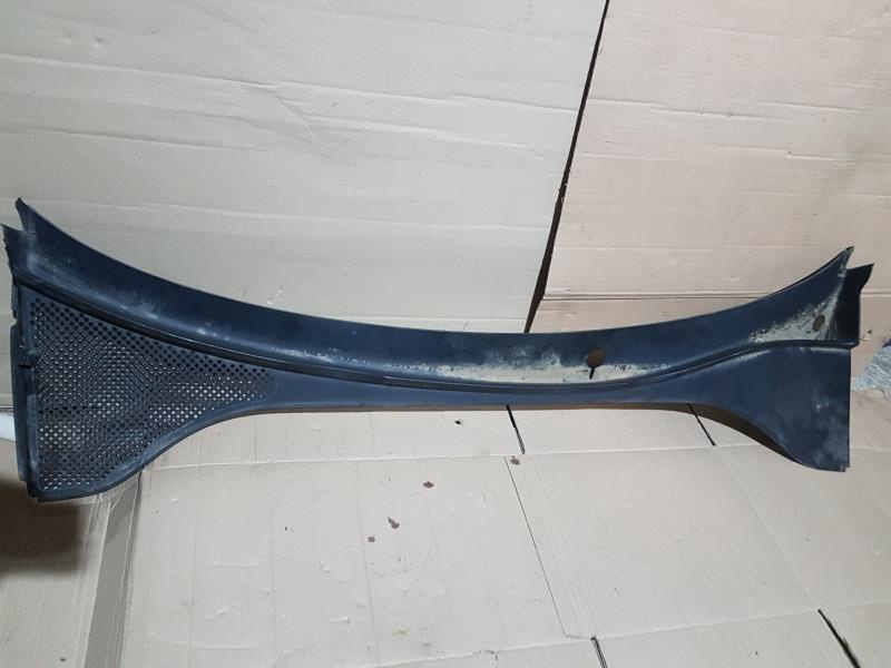 Водоотводящий щиток жабо (пластик) Volkswagen Passat B7 2.5 USA CBTA 2011, 561819415, 561819415A9B9, 561819415A