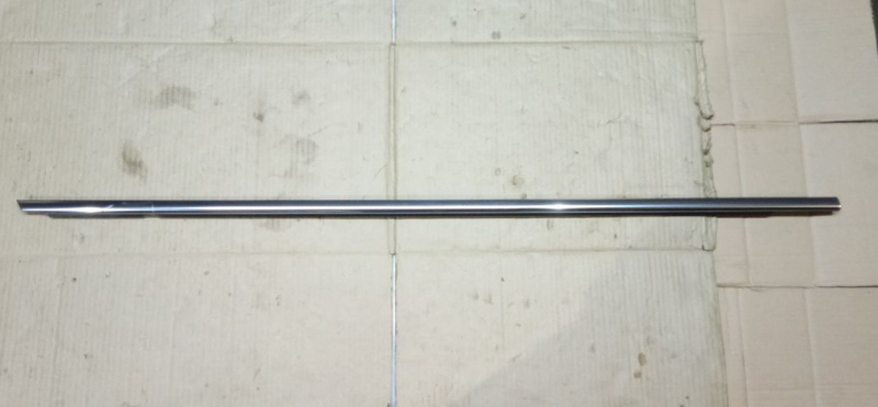 Молдинг дверь-стекло центральный хром перед прав Volkswagen Passat B7 2.5 1.8 USA 2011-2015 561837476A7Z7