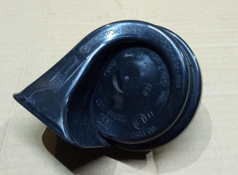 Сигнал звуковой(клаксон) высокий лев Volkswagen Passat B7 2.5 1.8 USA 2011-2015 5C0951223C