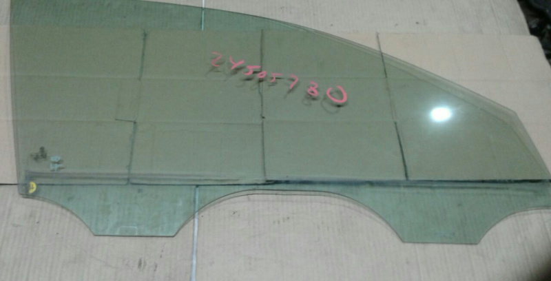 Стекло двери перед прав Volkswagen Passat B7 2.5 1.8 USA 2011-2015 561845026A