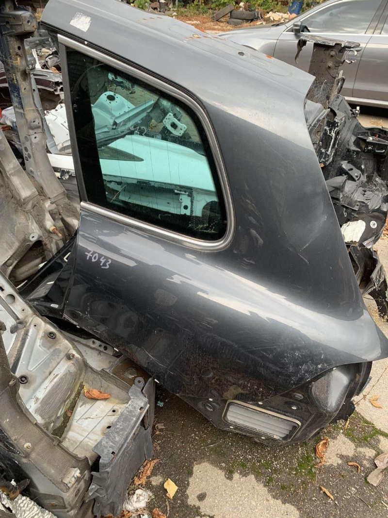 Четверть крыло задняя левая Volkswagen TOUAREG II 7P6809843B