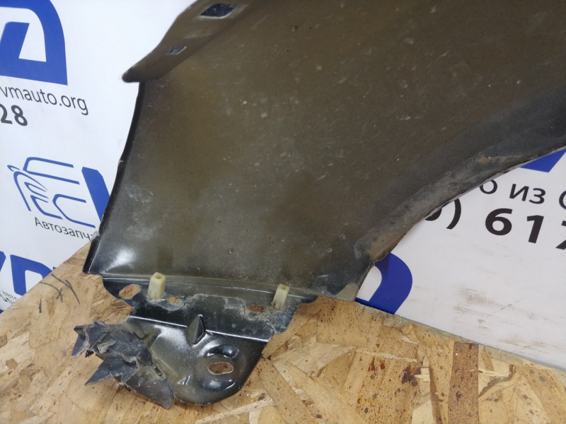 Крыло переднее правое под ремонт Ford Focus MK3 2011-2018 BM5Z16005B