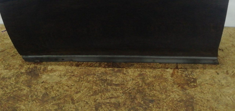 Накладка двери нижняя передней левой черн Nissan Rogue T32 QR25DE 2014- 808774BA0A