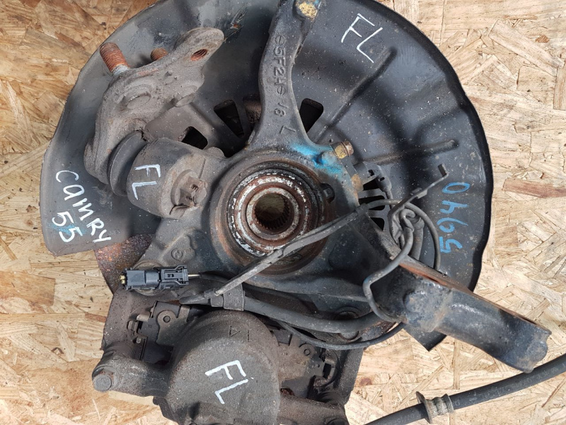 Цапфа со ступицей передняя левая LE Toyota Camry V55 2AR-FE 2015-2017 43212AA010 4321258010