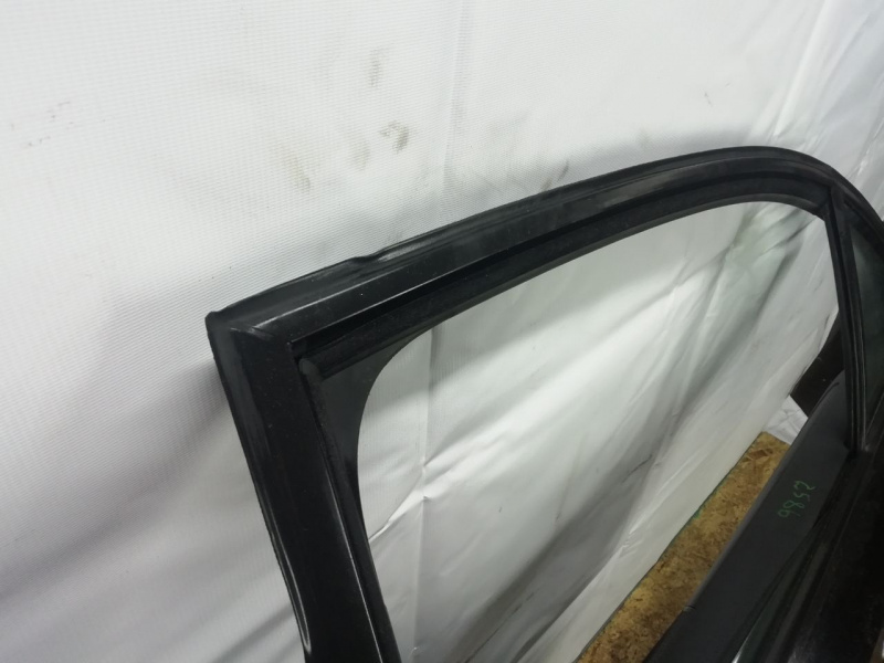 Уплотнитель дверного проема заднего левого VOLKSWAGEN JETTA 6 2011-2018 5C6867913J9B9