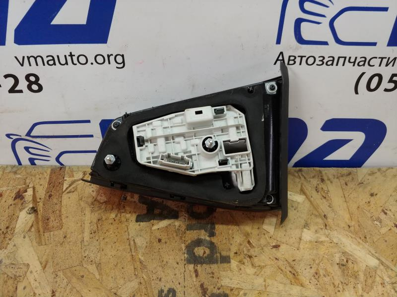 Фонарь внутренний крышка багажника левый ТРЕЩИНА VOLKSWAGEN JETTA 6 2015-2018 5C6945093K