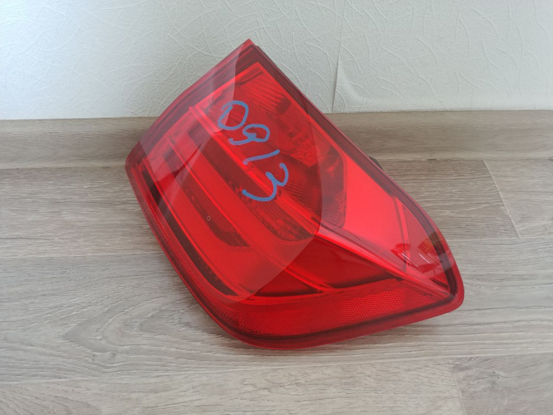 Фонарь задний правый BMW 3 F30 F80 F35 2012-2019 отреставрирован скол 7372786 183611-12