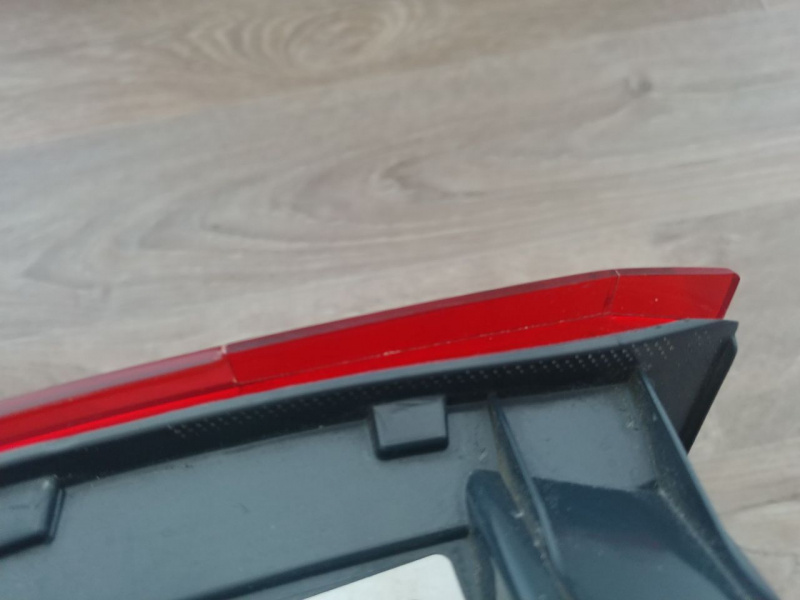 Фонарь задний правый BMW 3 F30 F80 F35 2012-2019 отреставрирован скол 7372786 183611-12