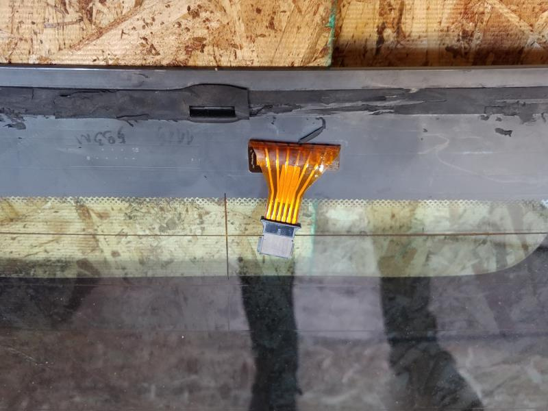 Стекло заднее BMW 3 F30 2012-2019 51317258074 необходимо припаять клеммы обогрева