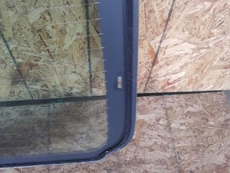 Стекло заднее BMW 3 F30 2012-2019 51317258074 необходимо припаять клеммы обогрева