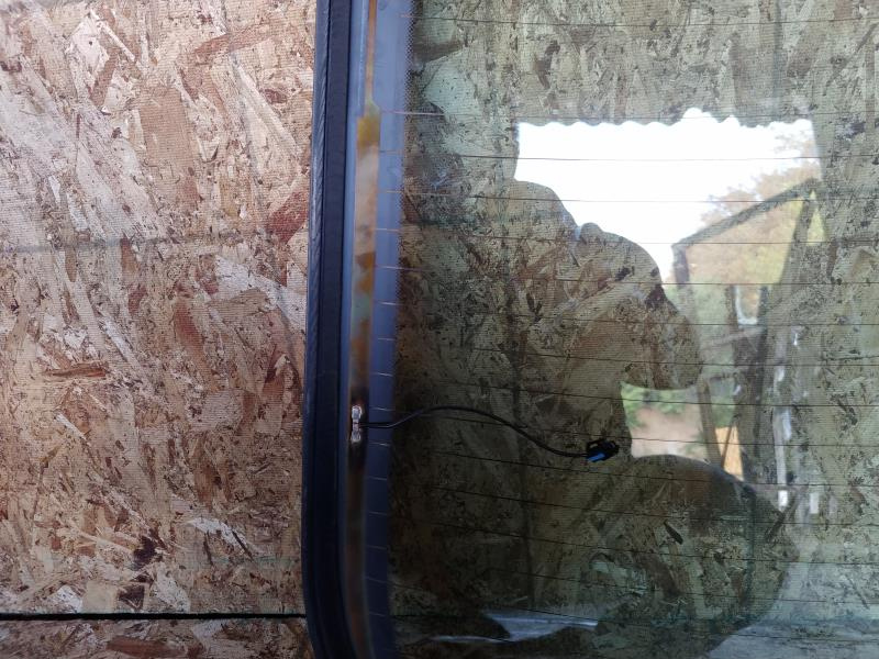 Стекло заднее BMW 5 F10 51317286069 51317286070