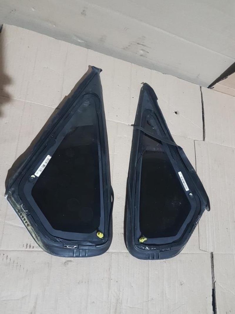 Форточка (глухое стекло)задняя зад прав(хром) Volkswagen Passat B7 B8 2.5 1,8 USA 2011-2018 561845298GNVB