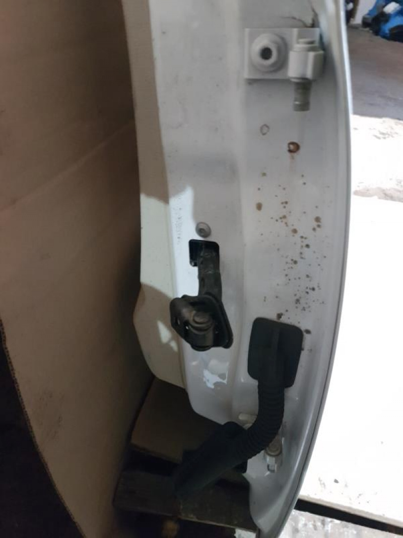 Дверь в сборе перед лев Volkswagen Passat B7 2.5 USA CBTA 2011 561831055A