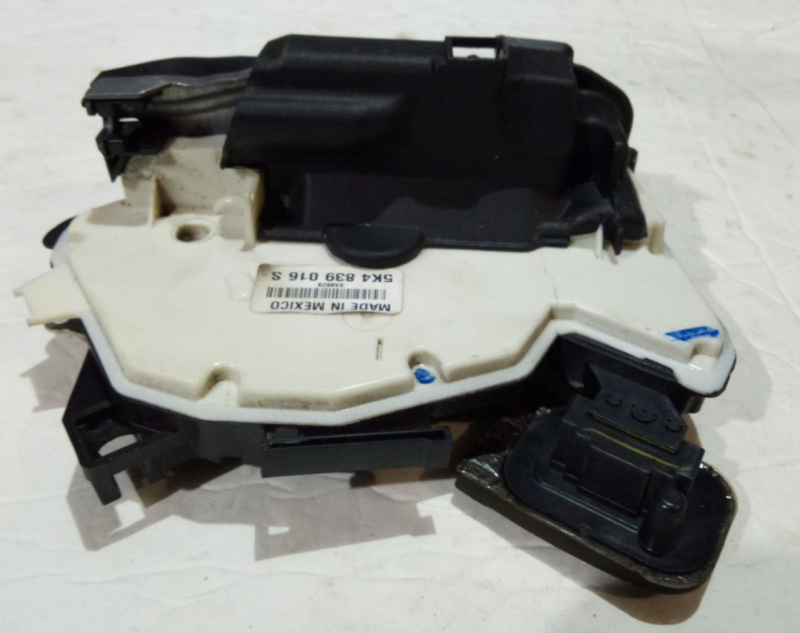 Замок двери зад прав Volkswagen Passat B7 2.5 1.8 USA 2011-2015 5K4839016S