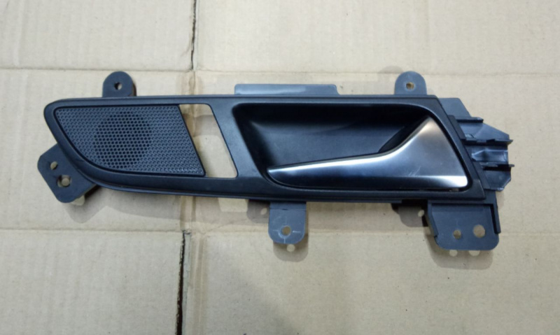 Ручка двери внутренняя зад прав Volkswagen Passat B7 2.5 1.8 USA 2011-2015